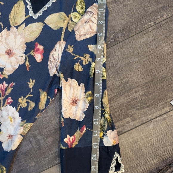 Alice + Olivia Floral Long Sleeve Dress - Navy and White - Picture 13 of 16